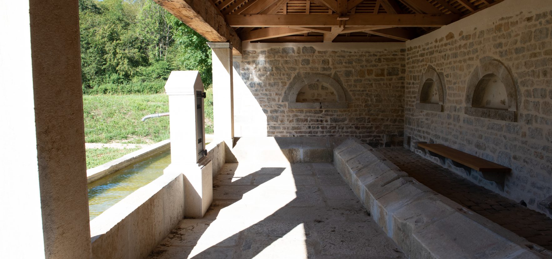 Fontaine St Maximin